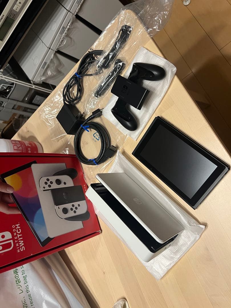 ニンテンドースイッチ ジョイコンなし Nintendo Switch - 【液晶・ジョイコンなし】NintendoSwitch 付属品5点