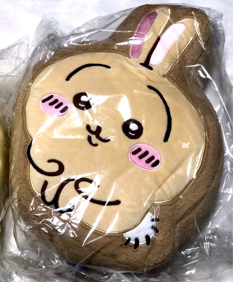 ちいかわ】もこもこダイカットクッション ちいかわ ハチワレ うさぎ 3