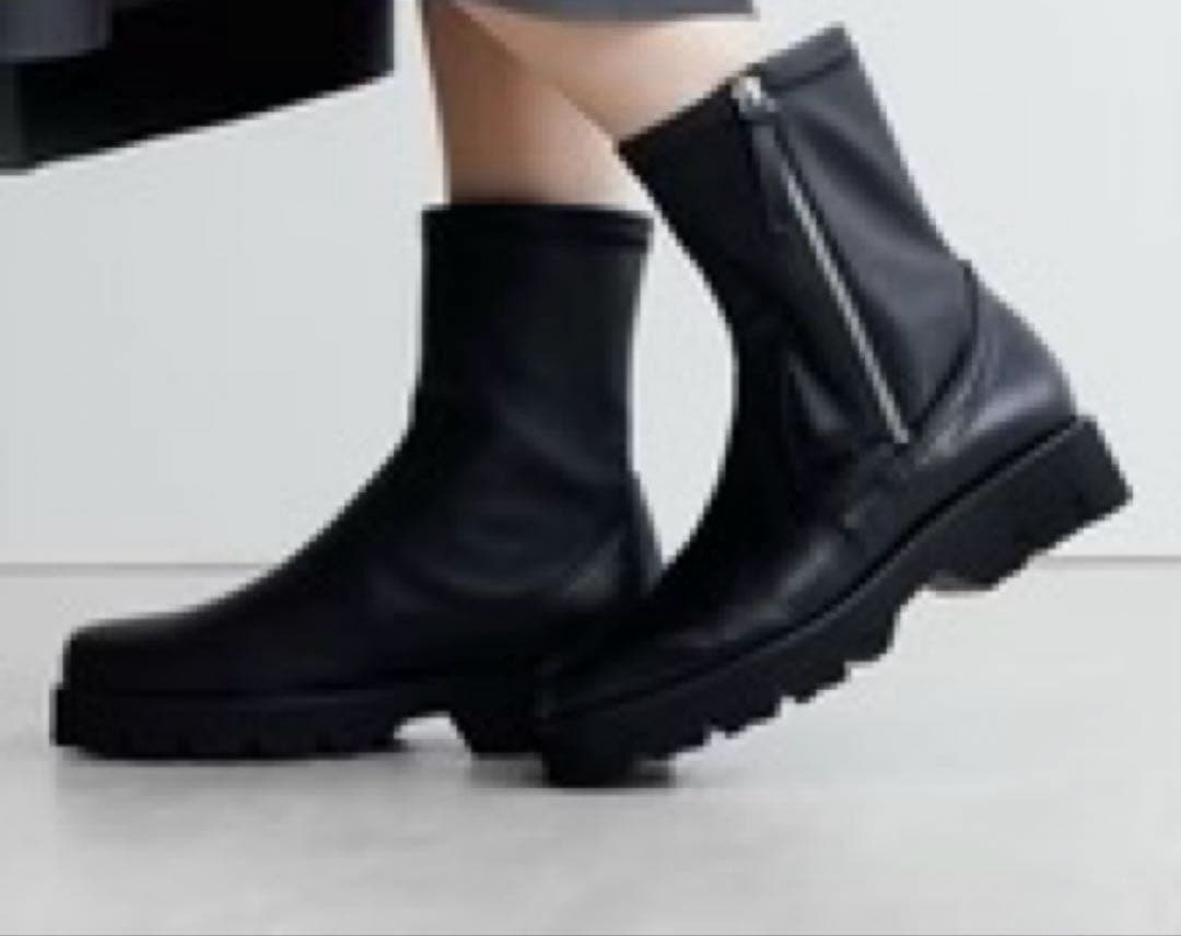 卑弥呼　ストレッチ ブーツ　23.5cm 新品