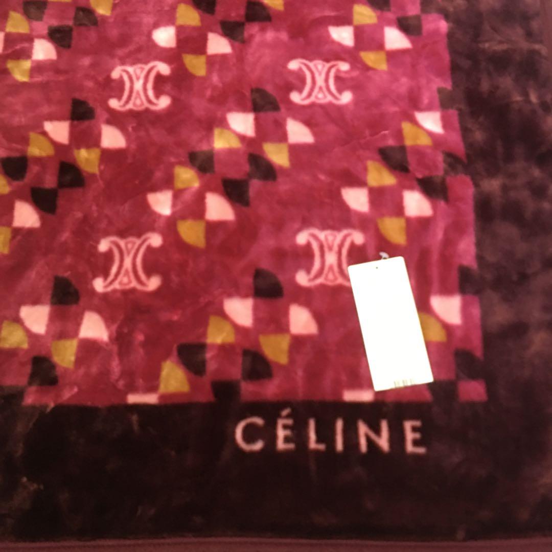 新品セリーヌCELINE毛布 赤系アクリル - メルカリ