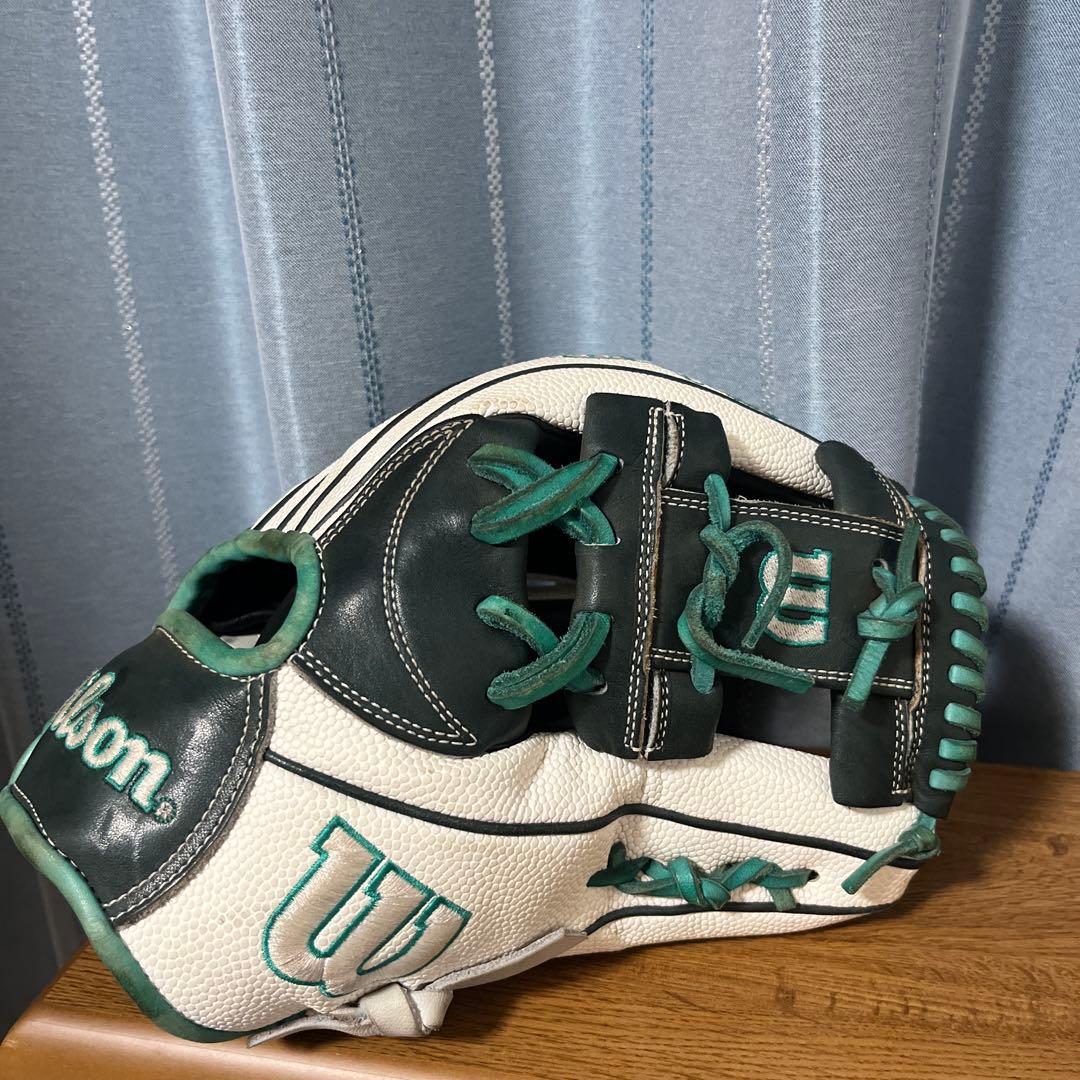 Wilson 軟式グローブ ホワイト/グリーン Amazon | Wilson 2024 A1000® T125 12.5インチ 外野 ファストピッチ