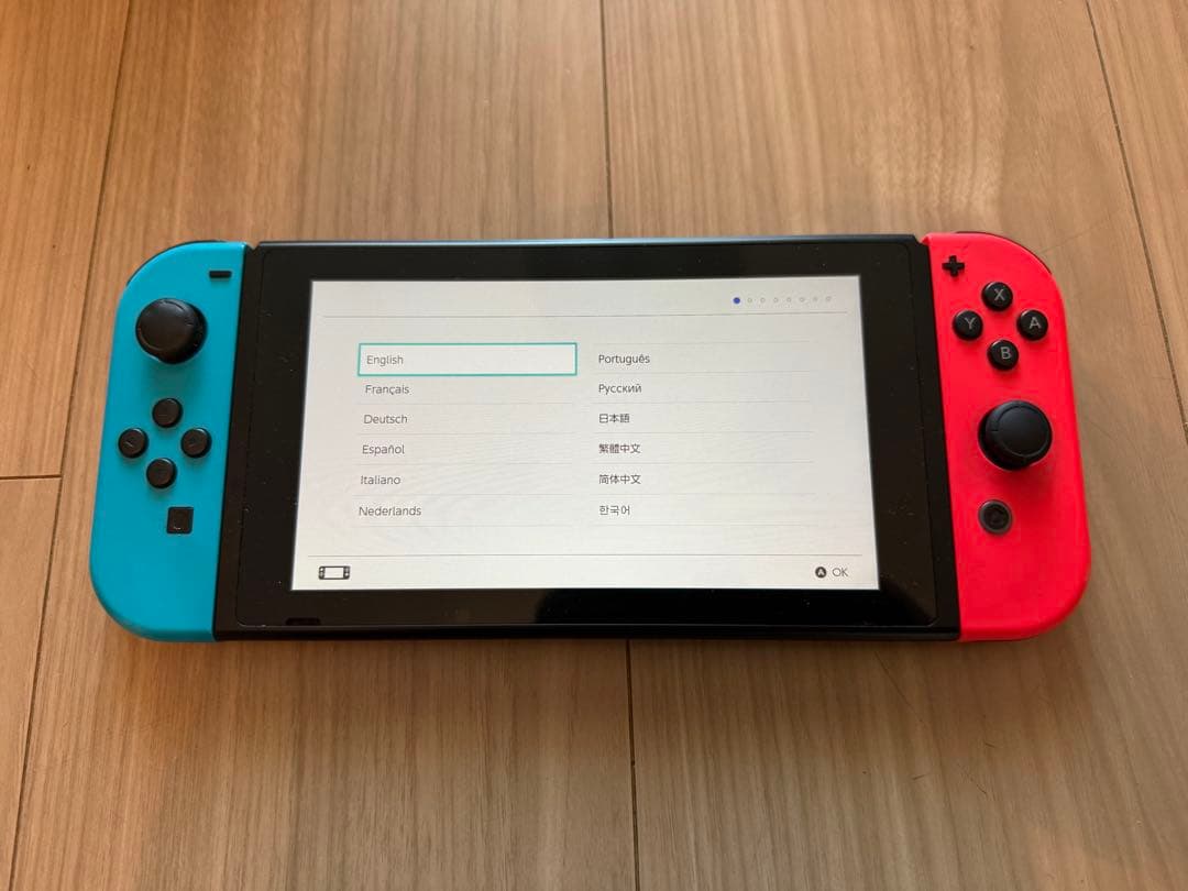 Nintendo Switch 本体【傷あり】 Nintendo Switch - 画面傷あり 任天堂スイッチの通販 by まーぶる's
