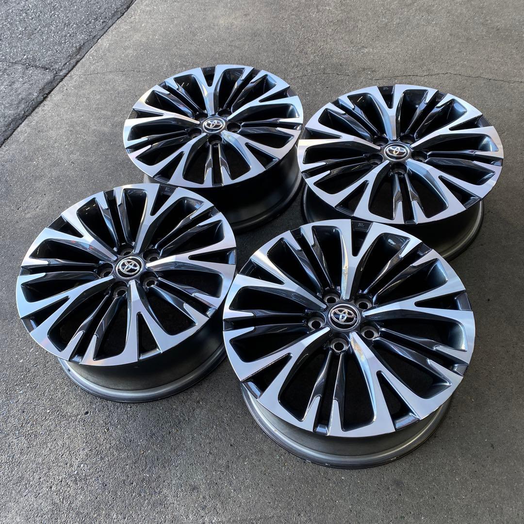 トヨタ ヤリスクロス純正 18インチアルミホイール - メルカリ