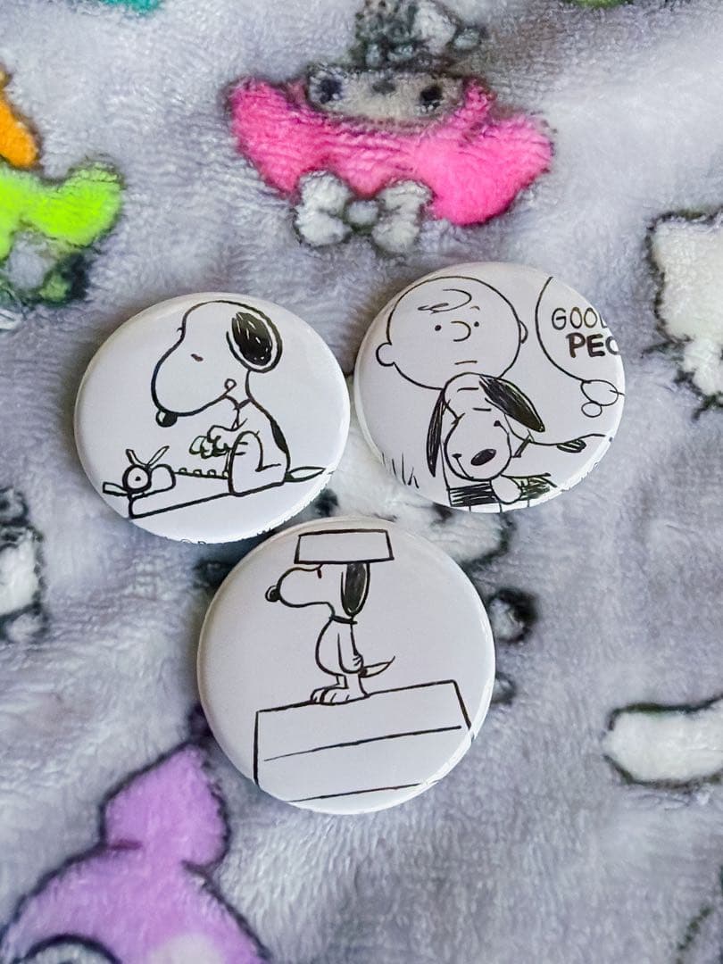 スヌーピー ピンバッジ 3個セット - メルカリ