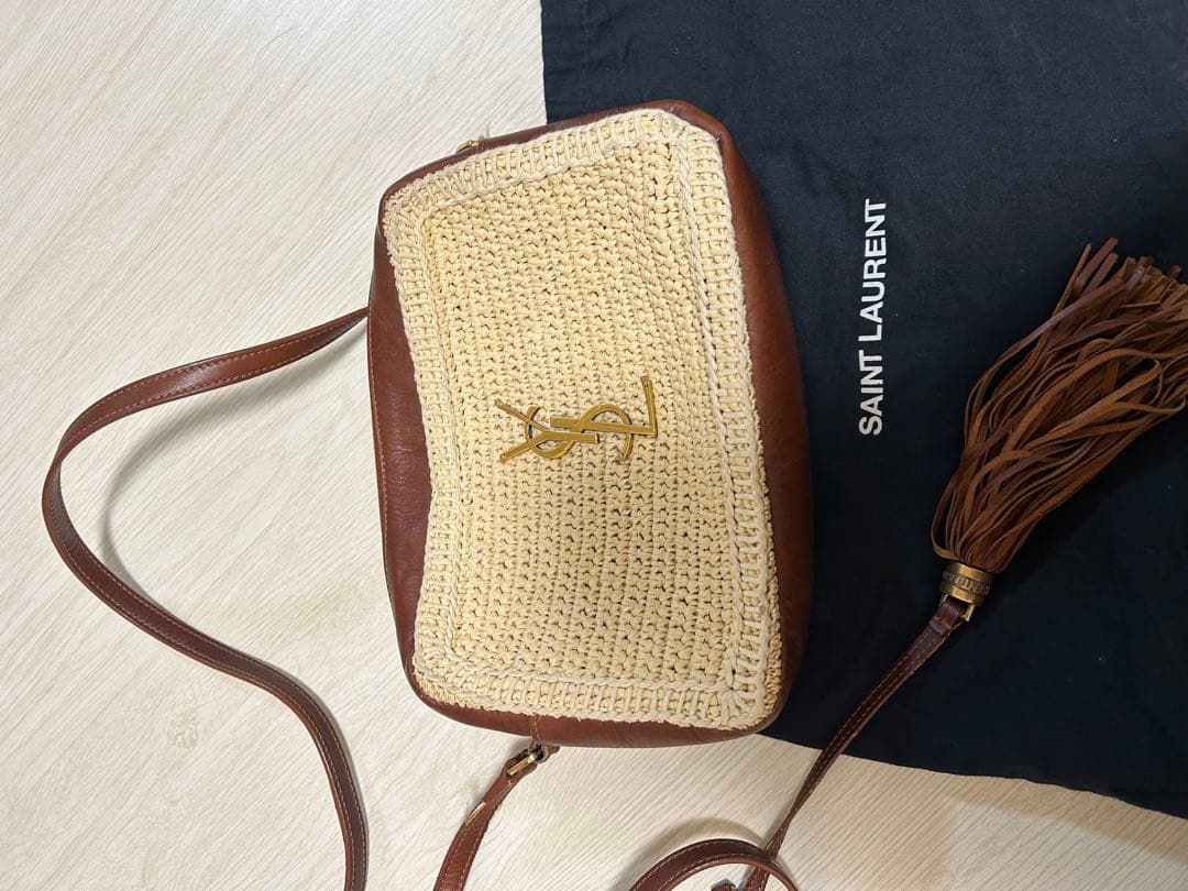 SAINT LAURENT かごバッグ ブラウン/ベージュ タッセル付き SAINT LAURENT かごバッグ ブラウン/ベージュ タッセル付き SAINT