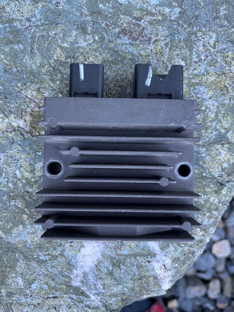 cb400sf nc42 レギュレータ 純正 - メルカリ