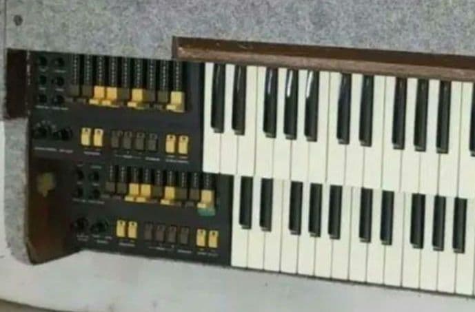 KORG製電子ピアノ 61鍵 引取希望‼️ 鍵盤楽器