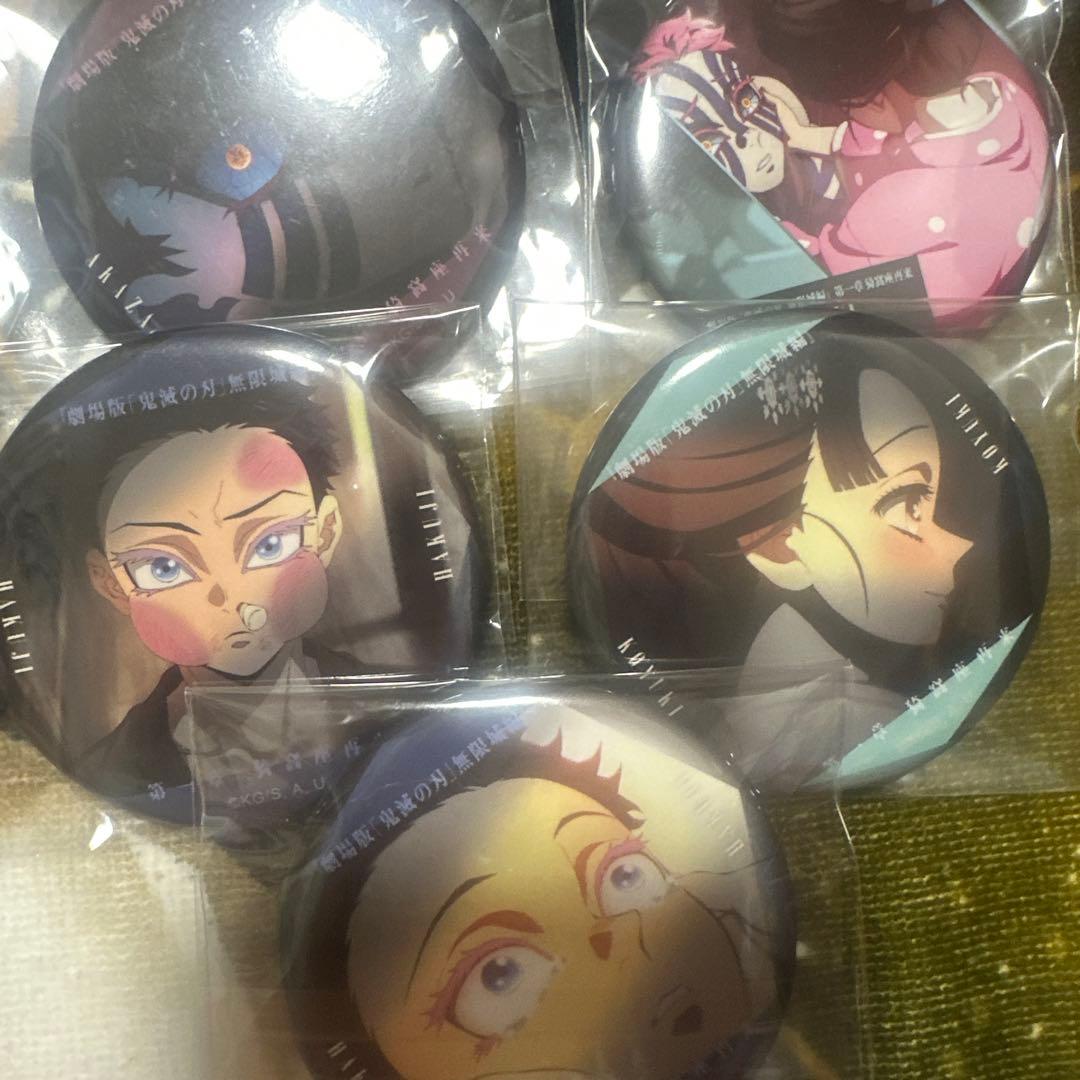 鬼滅の刃 無限城編 ものがたる眼差し コレクション缶バッジ 冨岡義勇