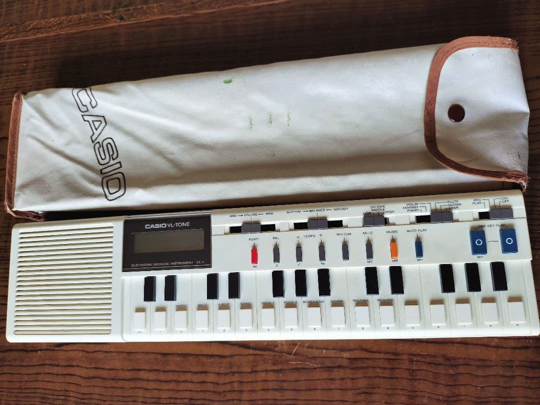 鍵盤楽器 CASIO V-TONE VL-1 Casio VL-TONE: Super nostalgic lo-fi synth from 1979 + FREE SAMPLE