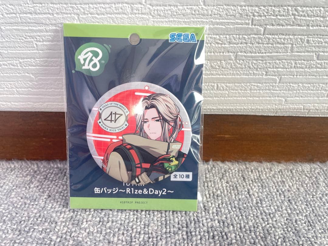 エイトリ 18TRIP 缶バッジ R1ze&Day2 鹿礼光 ⑪ - メルカリ