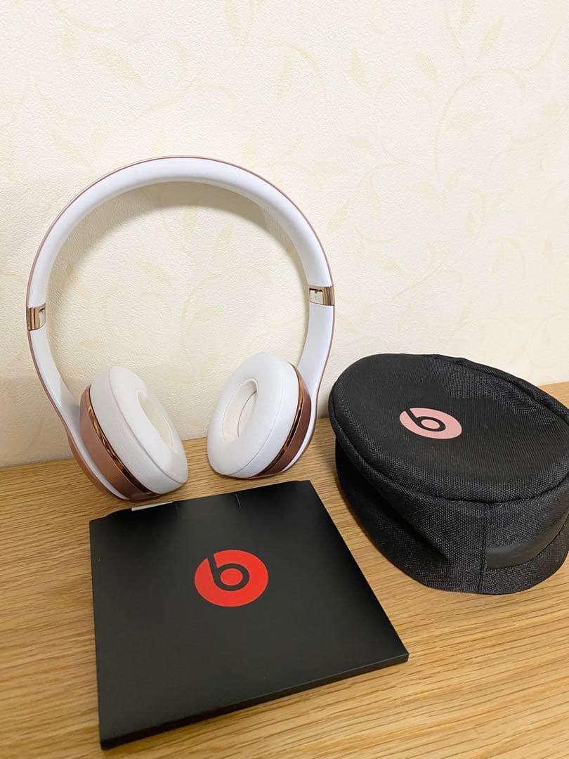 Beats Beats Solo3 ワイヤレスヘッドホン　ローズゴールド ブルートゥースヘッドホン Beats Solo3 Wireless ローズゴールド