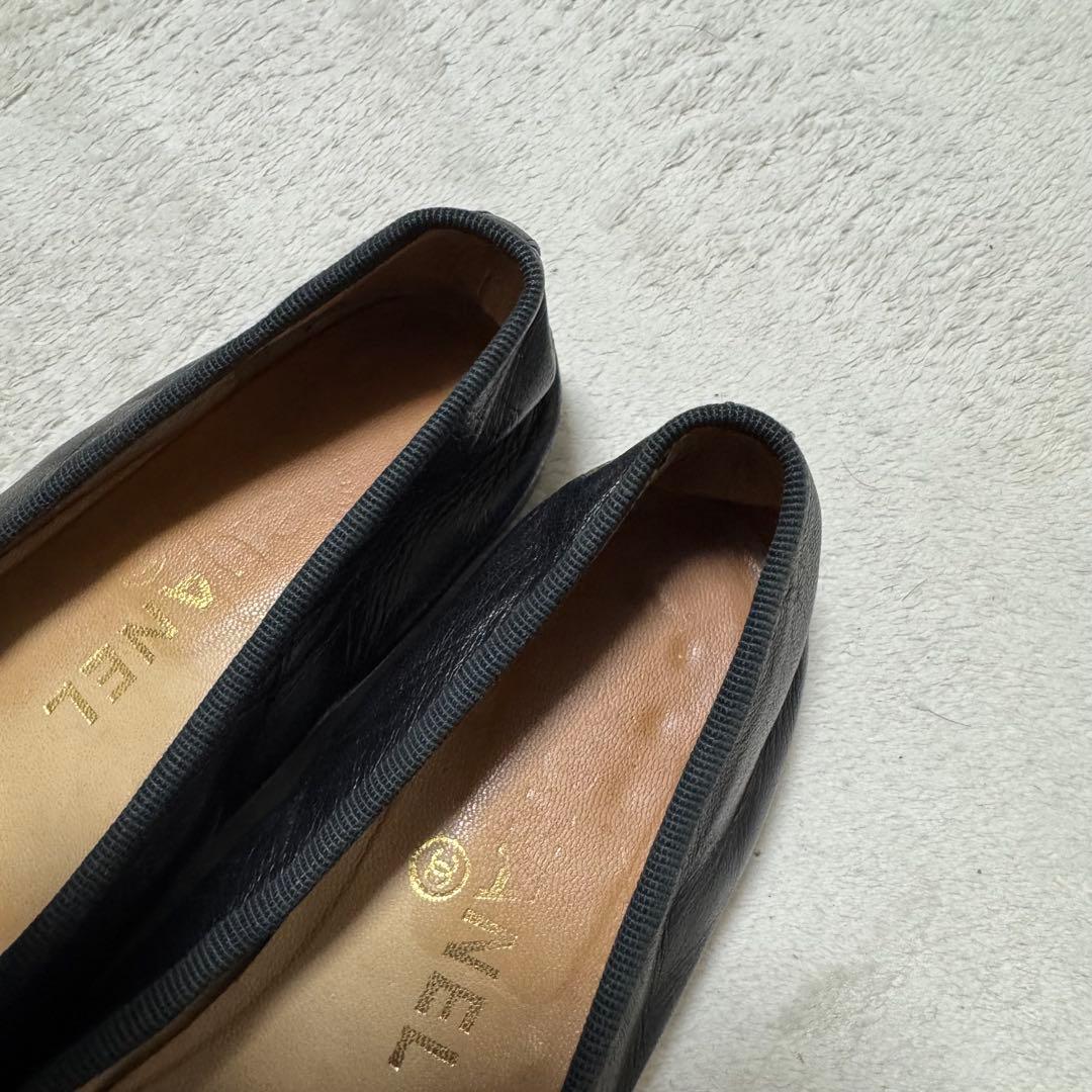 CHANEL シャネル　黒　ブラック　レザー　ココマーク　22.5cm