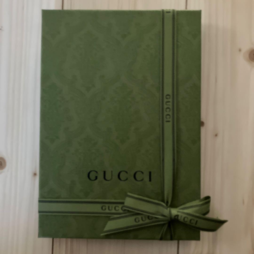 新品未使用品 GUCCI ラージノート シェリーライン GG グッチ GUCCI オールドグッチ シェリーライン GGプラス 斜め掛け