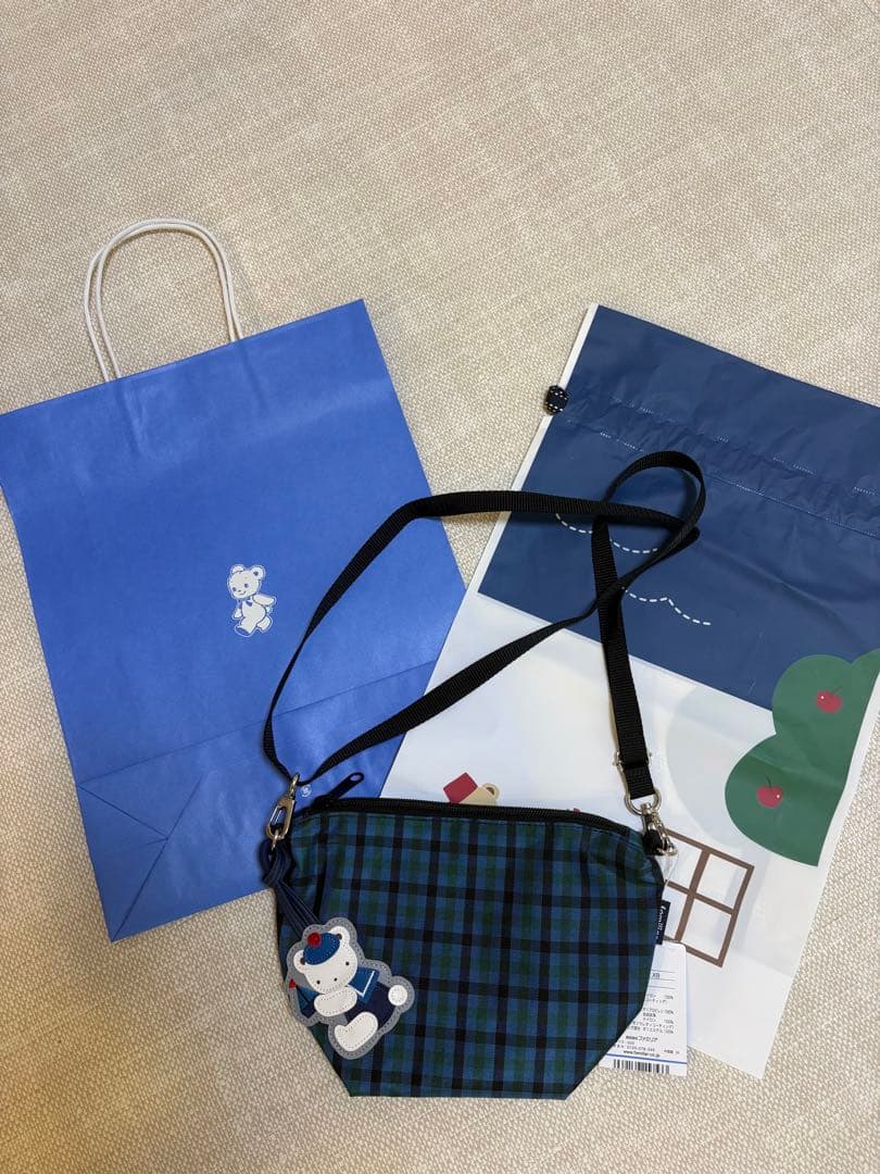 ファミリア　新品タグ付き　ショルダーバッグ　ポシェット 西脇市ふるさと納税限定】＜予約受付＞ファミリア（familiar