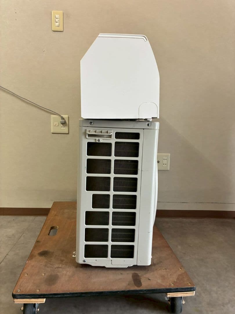 2137 ダイキン【AN284AES-W】2024年製 10畳 エアコン 中古 - メルカリ