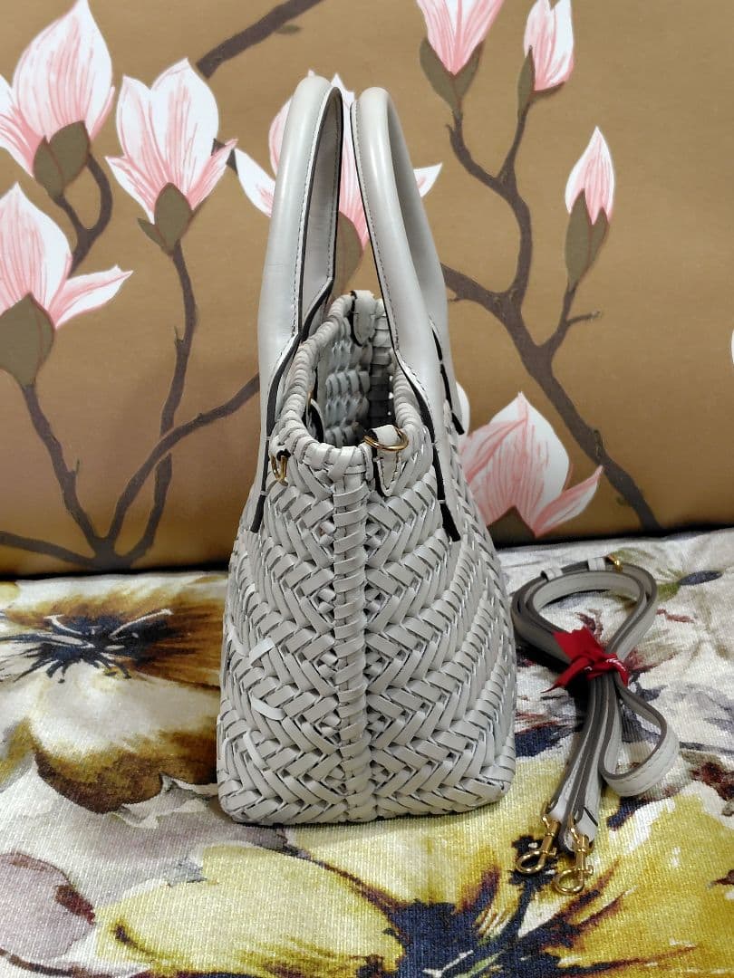 美品】アニヤハインドマーチ2WAYニーソン☆白バッグかごバック☆エコ