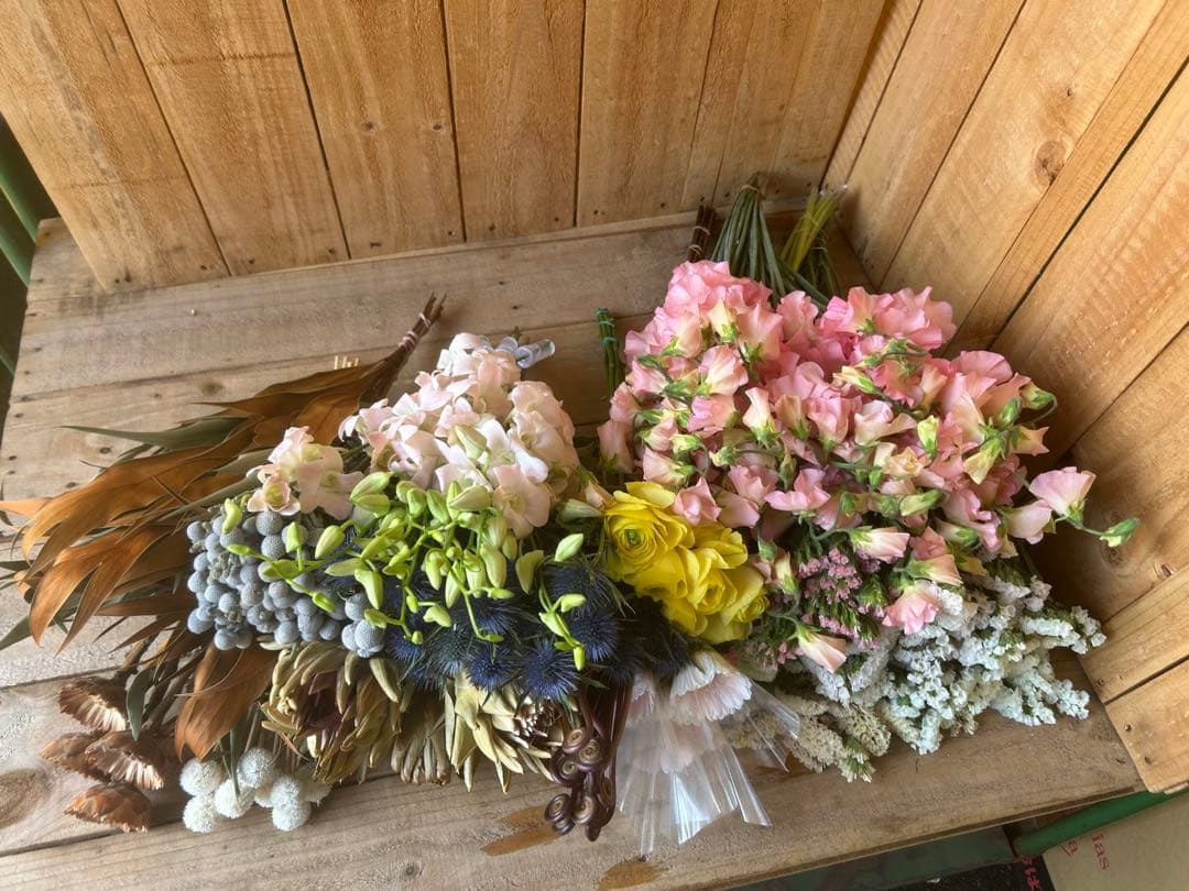 ✨年末お特MIX【A】ラナン スイートピー スターチス スワッグ 生花