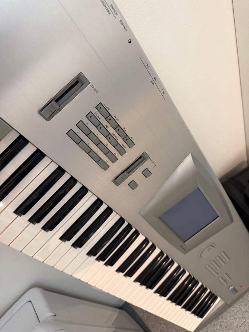 鍵盤楽器 KORG Trinity plus Korg Trinity | Vintage Synth Explorer