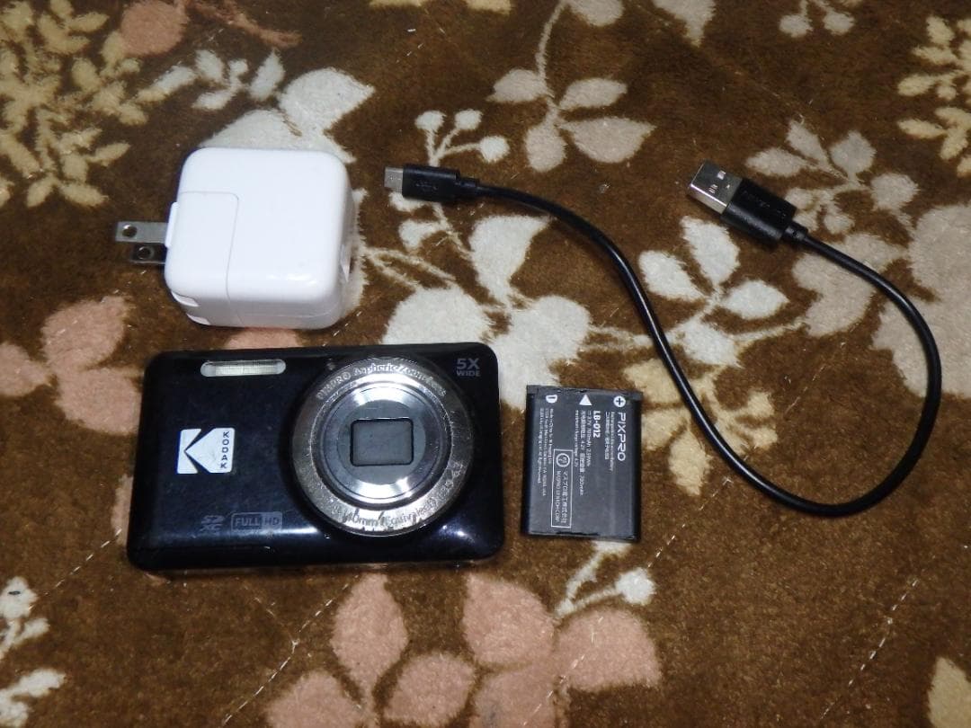 動作品 コダック PIXPRO FZ55　デジタルカメラ Amazon | KODAK (コダック) PIXPRO 使いやすい ズーム FZ55-RD 16MP