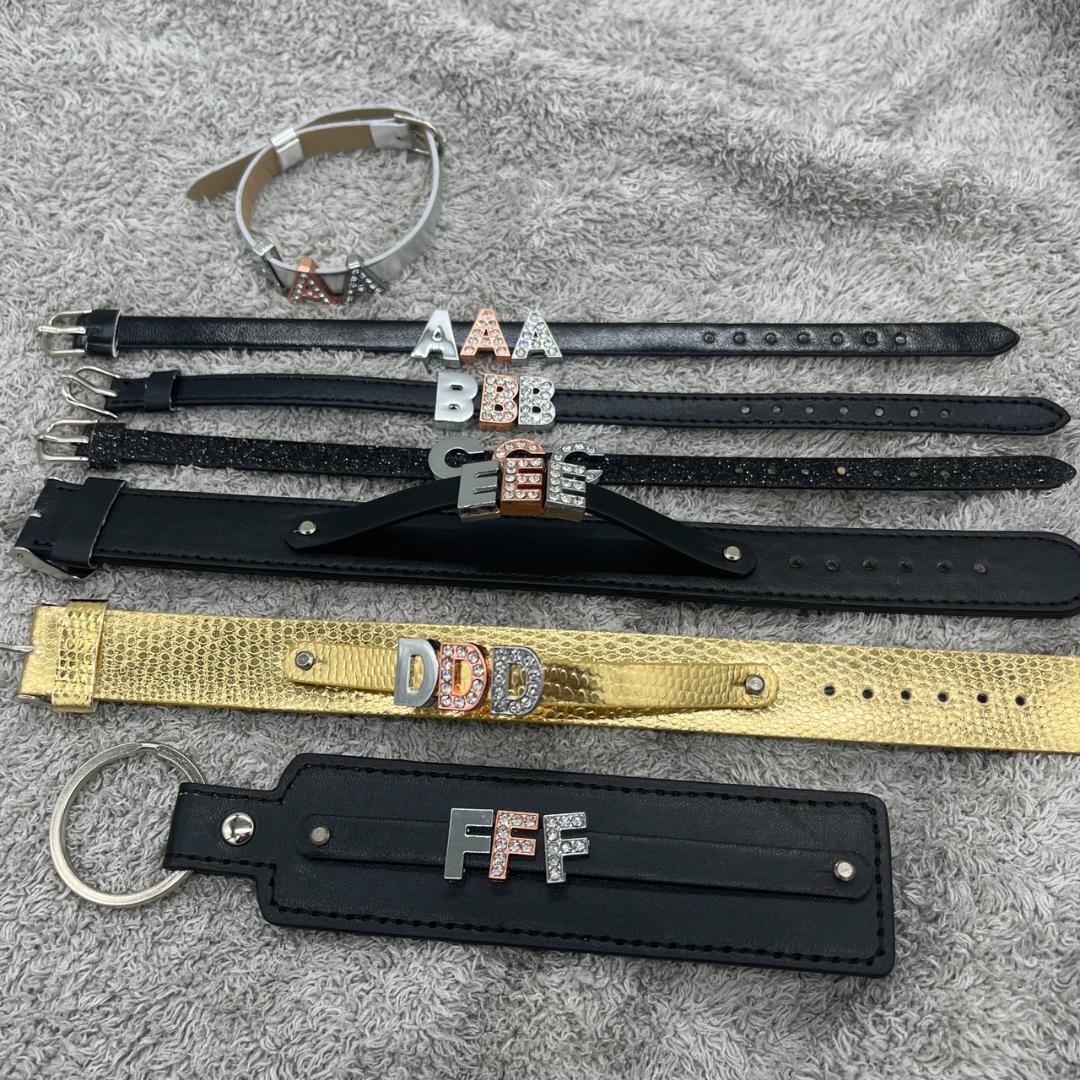 ハンドメイド ネームタグ キーホルダー チャーム ブレスレット