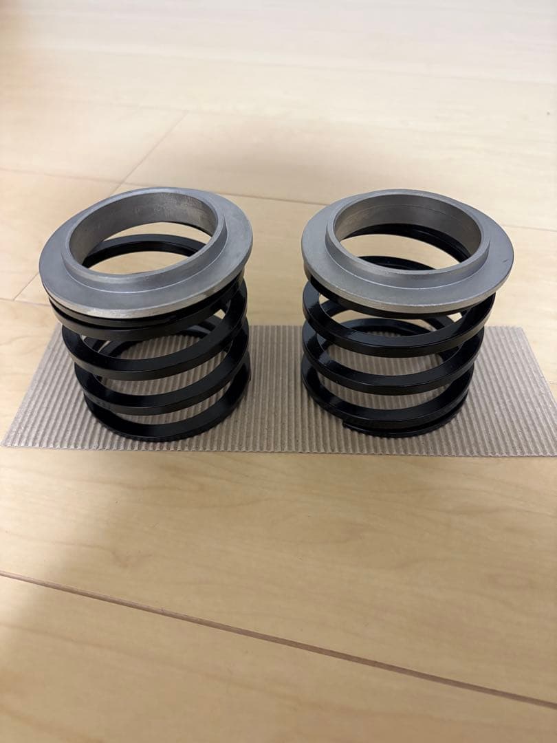 HKS ヘルパースプリングセット 自由長70mm バネレート2.0kgf/mm - メルカリ