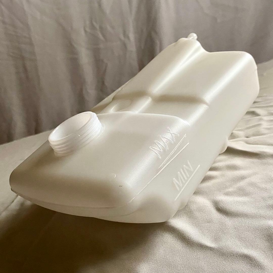 ボルボ240 社外 新品 リザーバータンク 75kPsキャップ セット