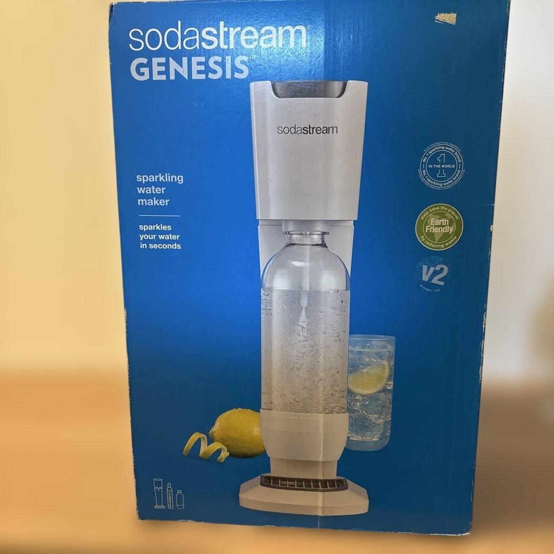 な*ち様 sodastream GENESIS 炭酸水メーカー ホワイト 当日発送品 ソーダストリーム ジェネシス V2 ホワイト 白 ガス