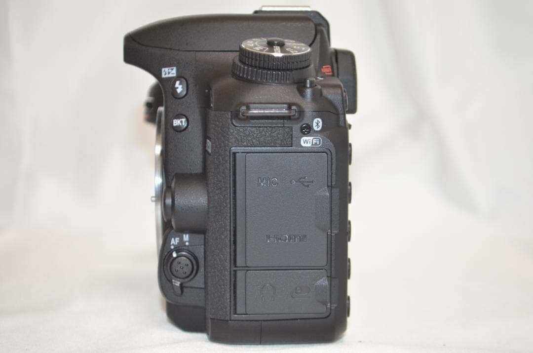 滅多にないシャッター数4400回以下 Nikon D7500☆Wi-Fi搭載 - メルカリ