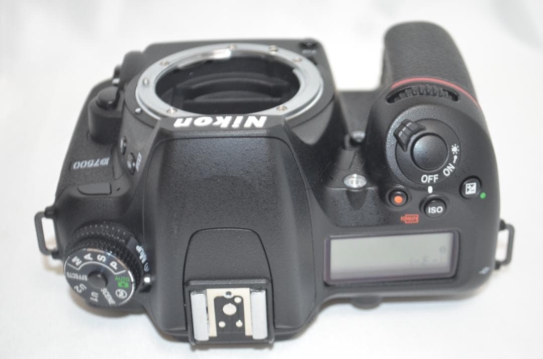 滅多にないシャッター数4400回以下 Nikon D7500☆Wi-Fi搭載 - メルカリ