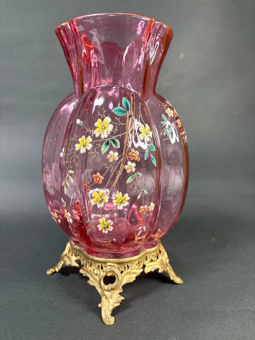 オールドバカラジャポニズム様式エナメル彩木大型花瓶 レッド　真鍮台座 豪華なアンティークバカラのジャポニズムナイトサービスセット