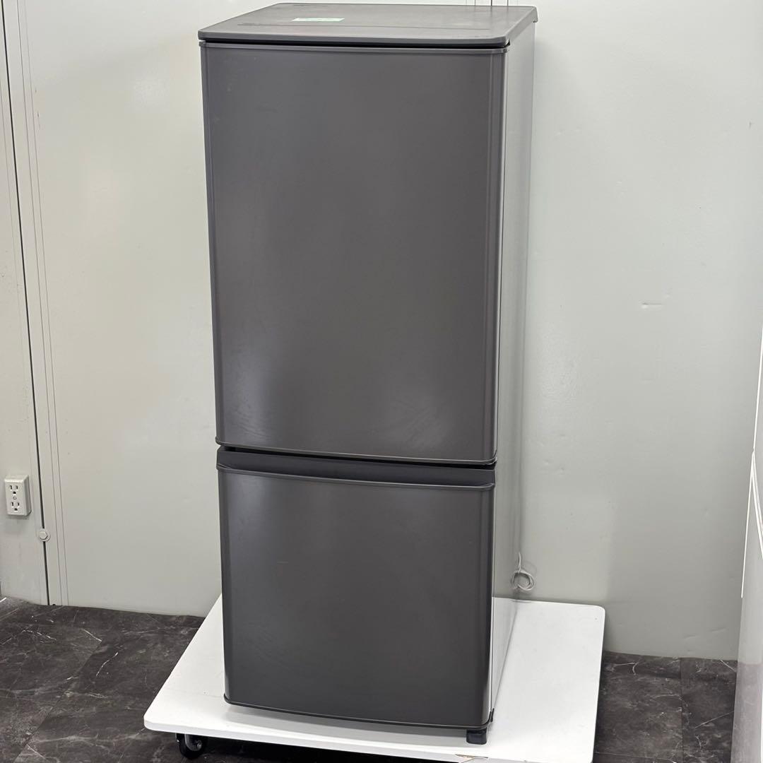 ♪関東圏送料無料！2023 三菱電機 146L 2ドア冷蔵庫 MR-P15J-H 冷蔵庫 Pシリーズ マットチャコール MR-P15F-H [146L /2ドア /右開き