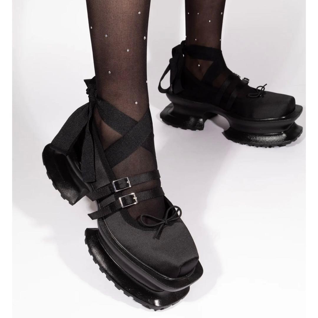 AKIKOAOKI プラットフォームシューズ Giselle-faux leather – AKIKOAOKI(アキコアオキ)公式オンラインストア