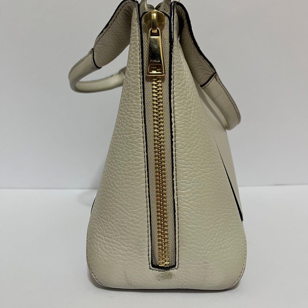 人気✨フルラ ジルダ 2way ショルダーバッグ レザー 現行ロゴ ホワイト