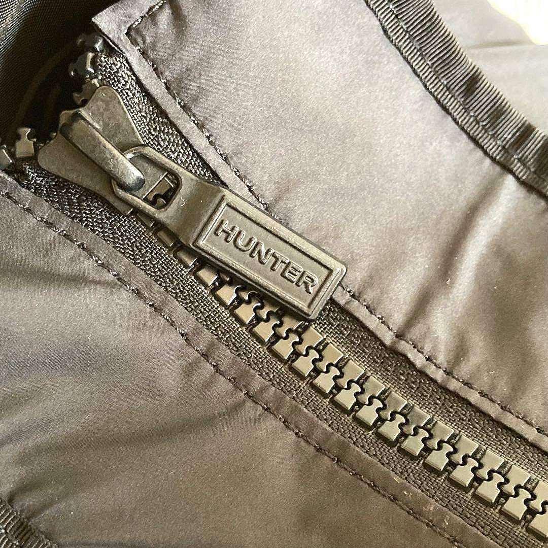 極美品】HUNTER ハンター フレイムド パファー ラージ ホーボー 肩掛け