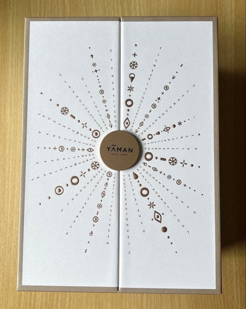 【美品】YAMAN ヤーマン フォトプラスシャイニー 美顔器 RF YA‐MAN（ヤーマン） 美顔器 RF美顔器 フォトプラス シャイニー ネオ