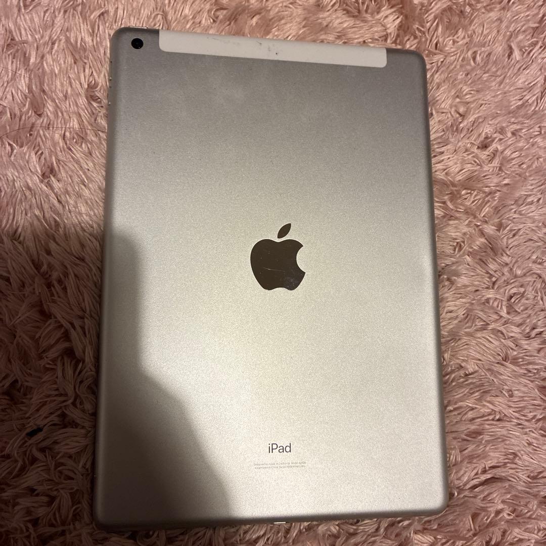 Apple iPad 第8世代 シルバー 本体 Amazon.co.jp: 【整備済み品】 Apple iPad (第8世代) Wi-Fi +