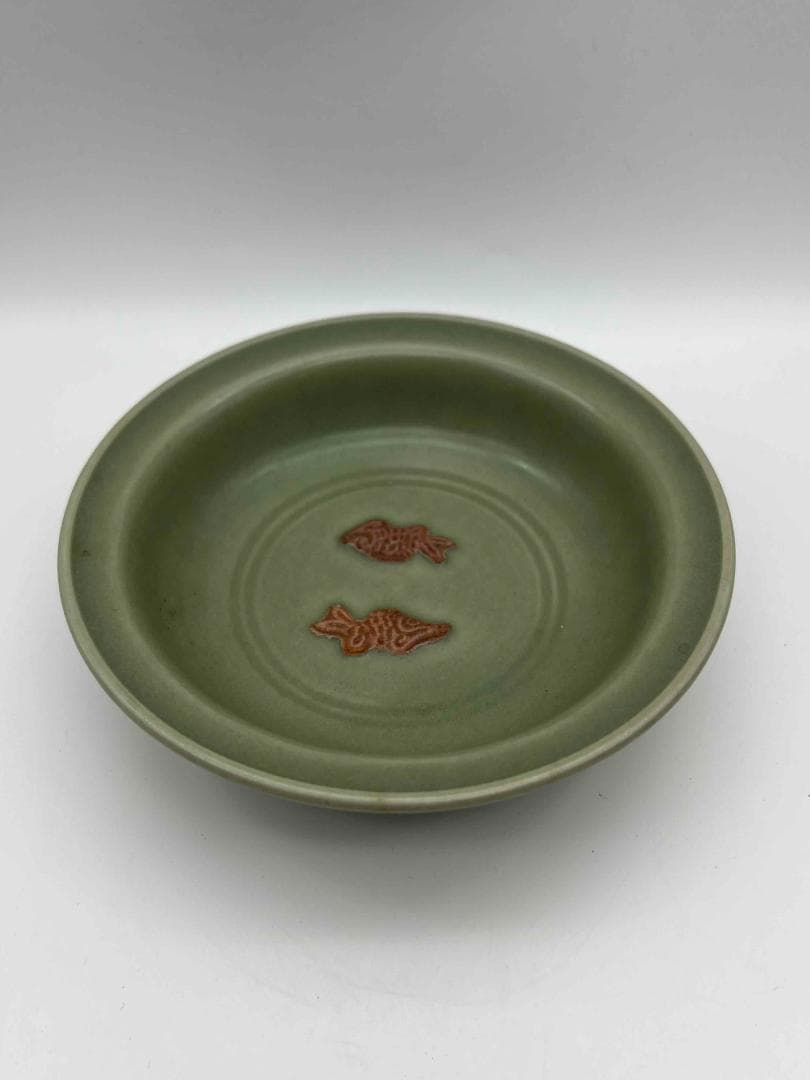 南宋時代　青磁　龍泉窯双魚盤　青磁皿　唐物　古賞物　時代物　(A-72) 青磁