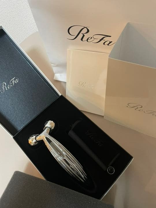 リファ　美顔ローラー　コロコロ　新品未使用 楽天市場】リファ アクティブ 美顔ローラー 【新品 超割 正規品 日本製