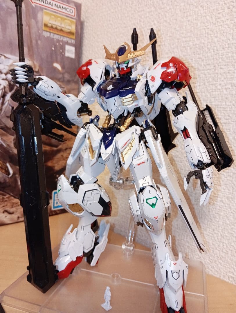 MGバルバトスルプス 全塗装完成品 アクションベース8付き - メルカリ