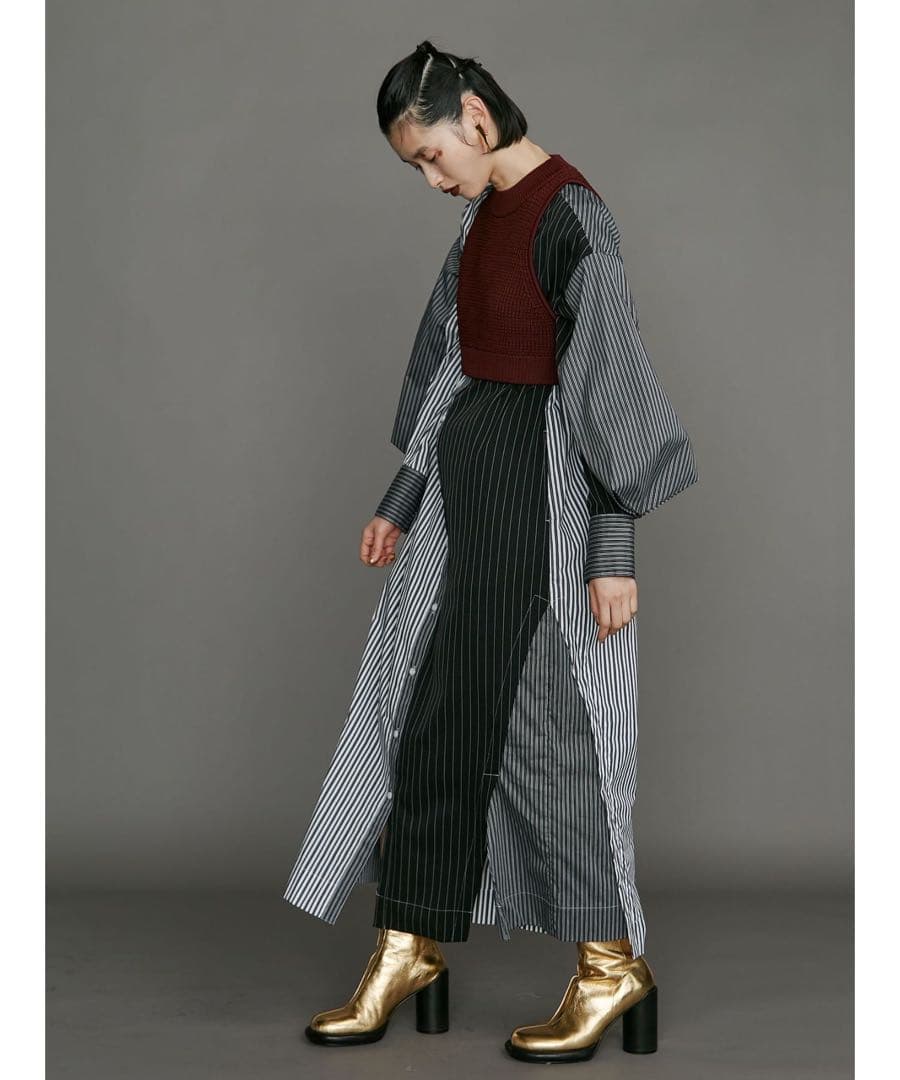 UN3D ダブルトライアングルタックシャツワンピース - メルカリ