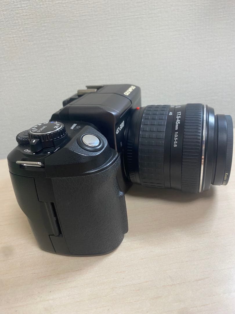 OLYMPUS E-300 17.5-45mm f3.5-5.6 レンズキット