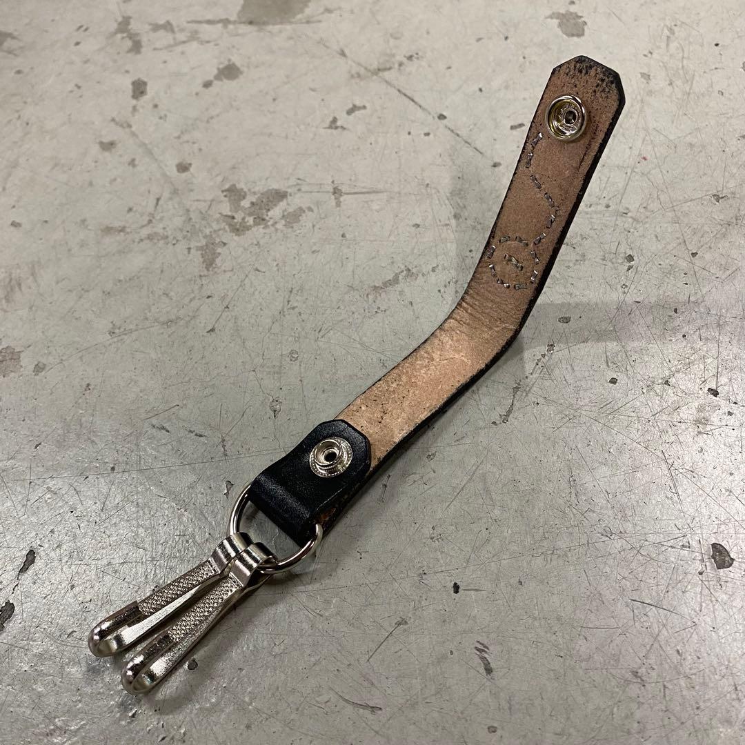 フラワースタッズ レザーキーホルダー ベルトループ htc calee - メルカリ