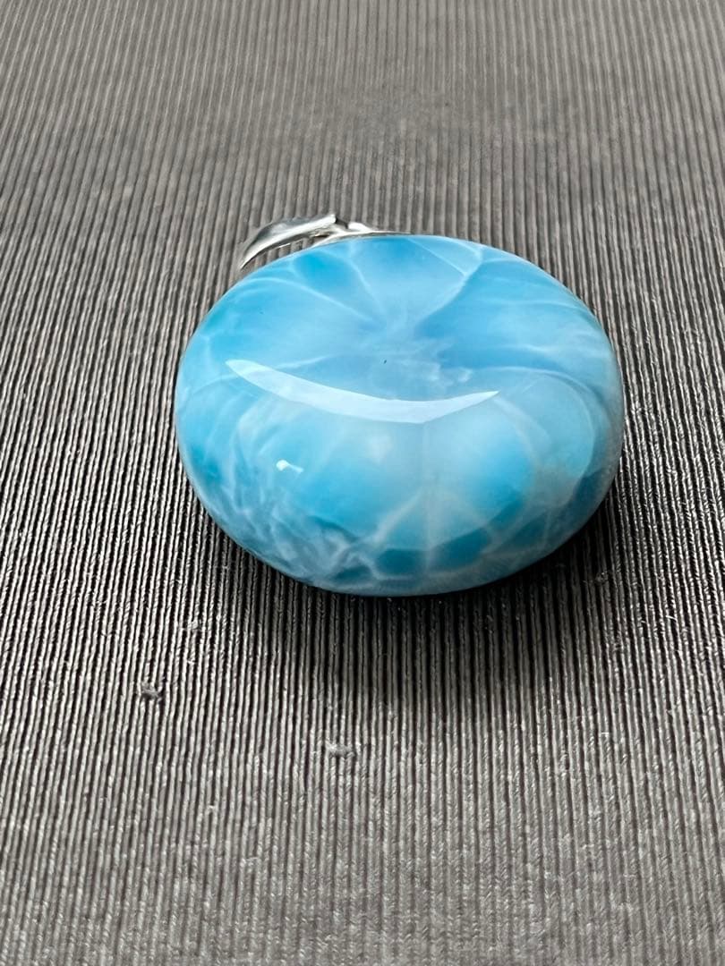 天然石ラリマー☆高品質！まる型ペンダントトップ☆レアな丸型＆両面