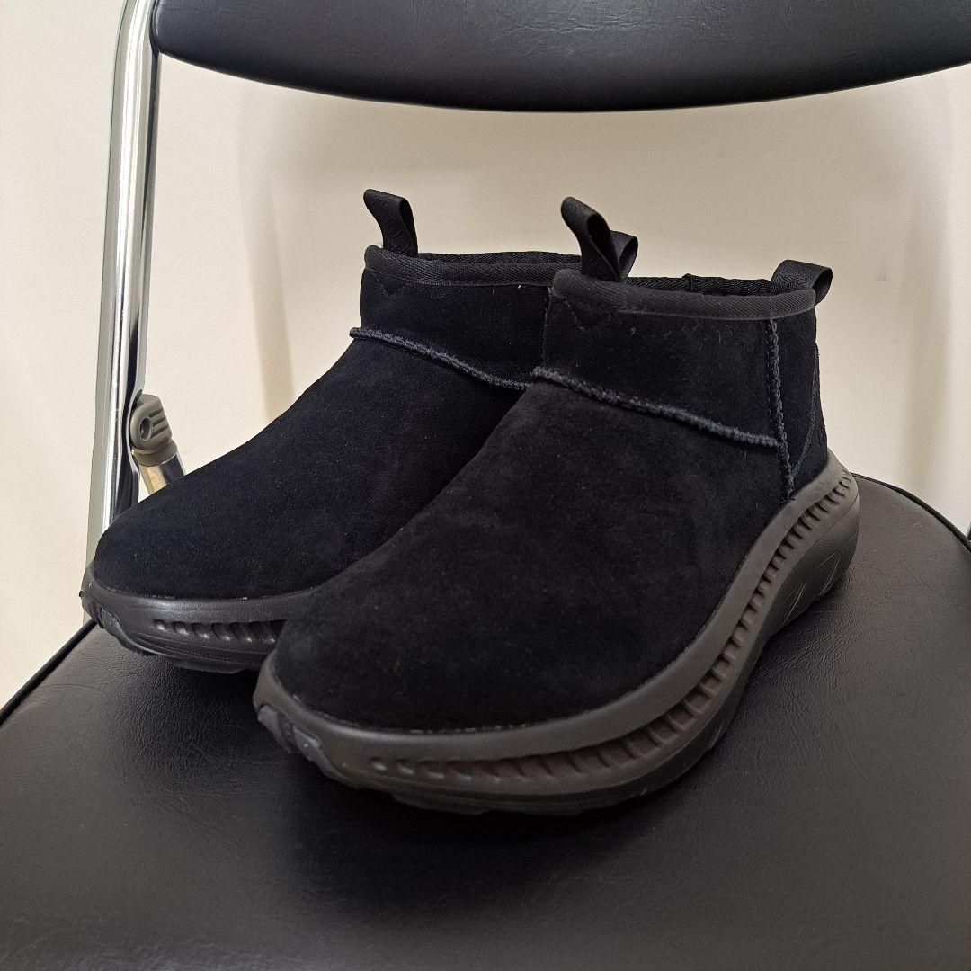 週末セール】 UGGブラック ショートブーツ