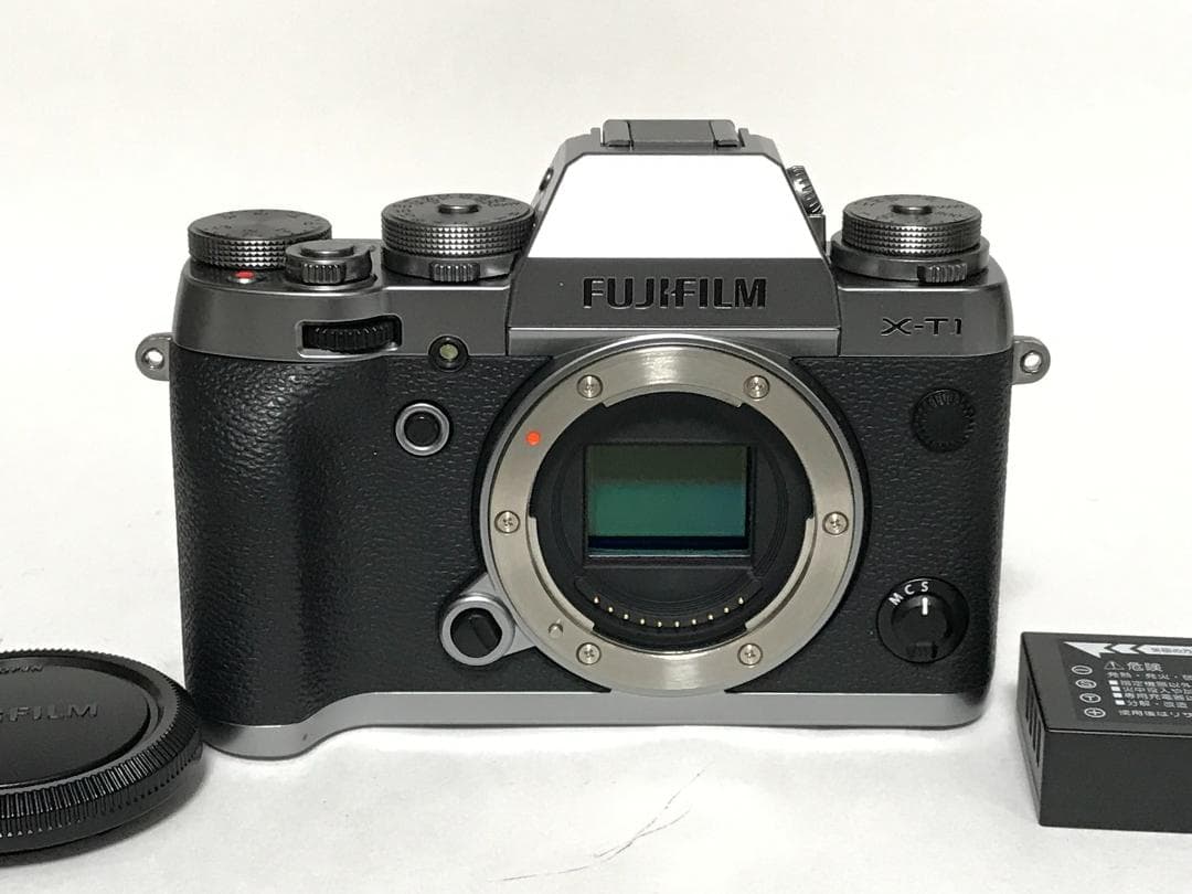 FUJIFILM X-T1　グラファイトシルバー　ショット数800回　#9408 Buy Fujifilm X-T1 16 MP Mirrorless Digital Camera with 3. 0-Inch