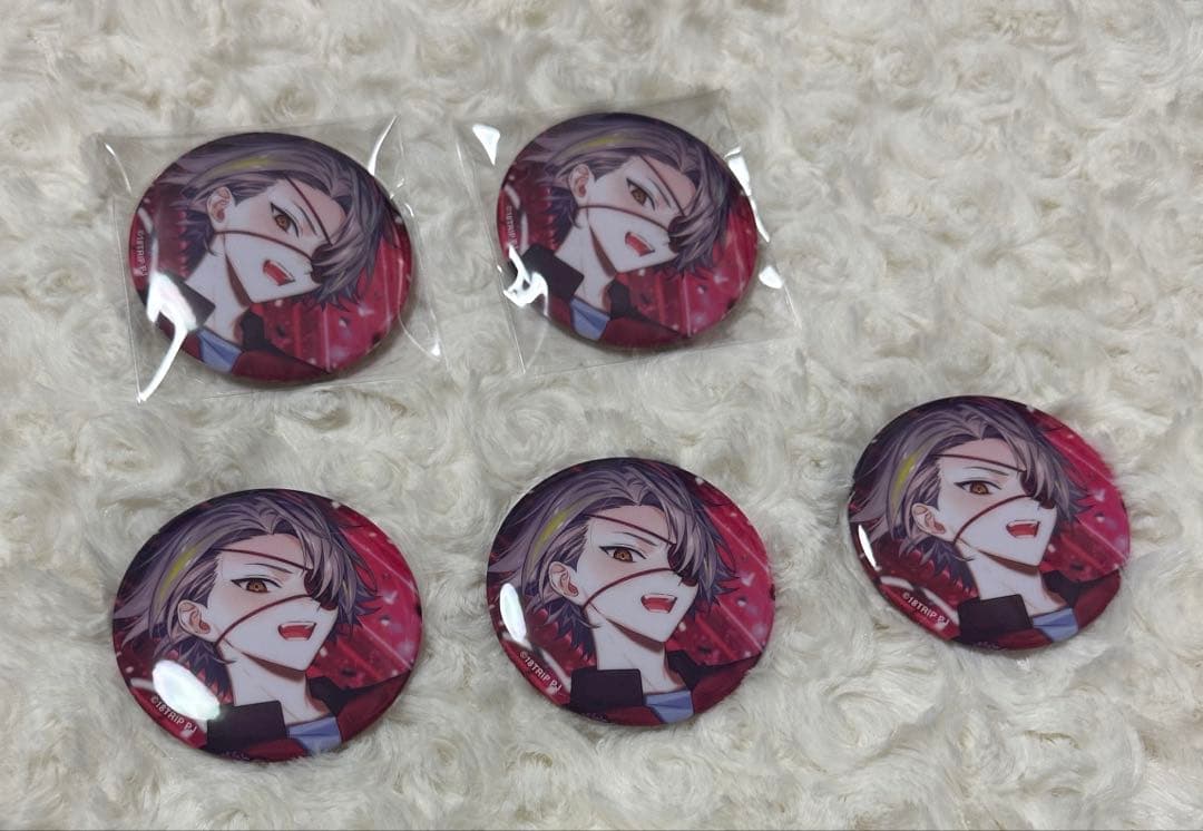 エイトリ 白光琉衣 缶バッジ 5点セット - メルカリ