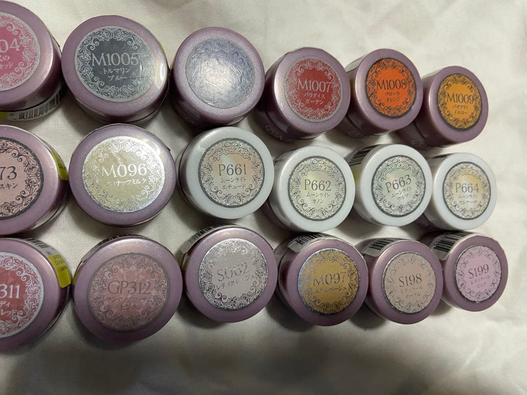 にこちゃん⭐︎引越しSALE中