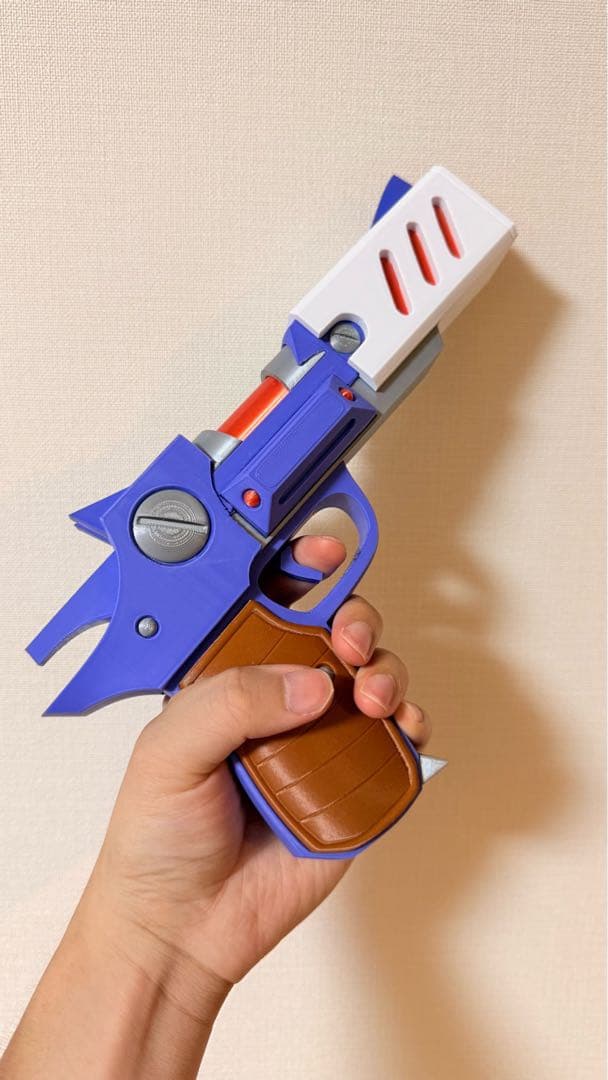 1/1 アクセルの銃 x2｜ロックマンX風｜完全色分け｜モデルガン｜コスプレ用 1/1 アクセルの銃 ｜ロックマンX風｜完全色分け｜トリガー可動｜モデル