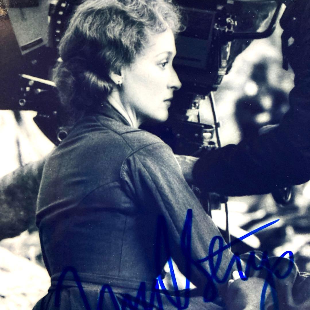 メリル・ストリープ直筆サイン入り超大型写真…