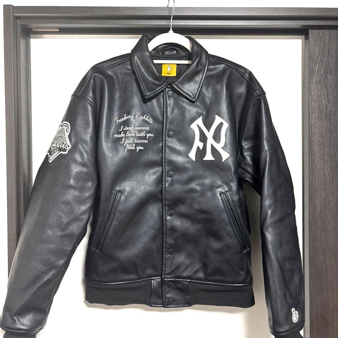 [入手困難 ] FR2 ネオレザー バーシティジャケット スタジャン Mサイズ 入手困難 ] FR2 ネオレザー バーシティジャケット スタジャン Lサイズ